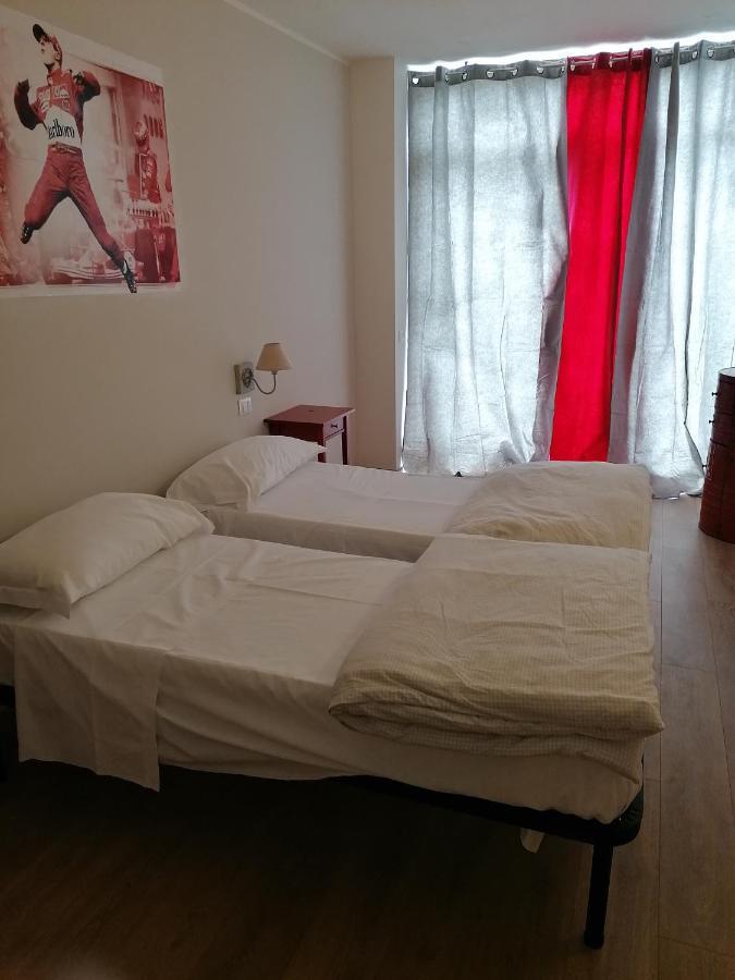 Ferrari Formula 1 Hotel Orio al Serio Exterior photo